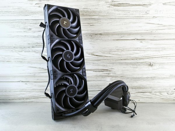 Revolutionizing Accuracy: Cutting-Edge Methods for Superior AI Fraud Detection